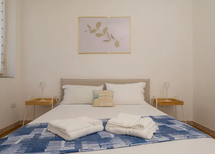 - Platamo 度假居 普拉塔莫纳